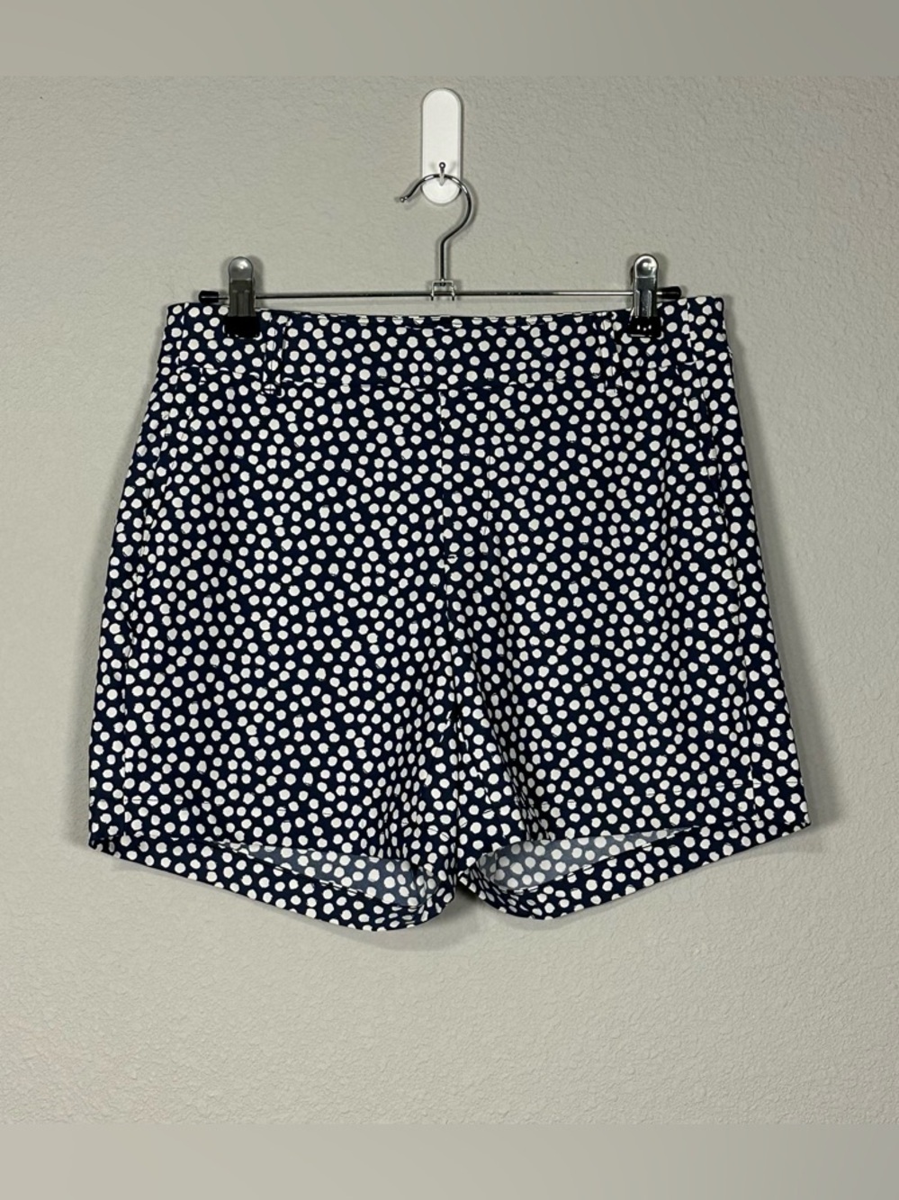 SPANX Sunshine Shorts 6” Navy Painted Dot - Size Small - Picture 4 of 6